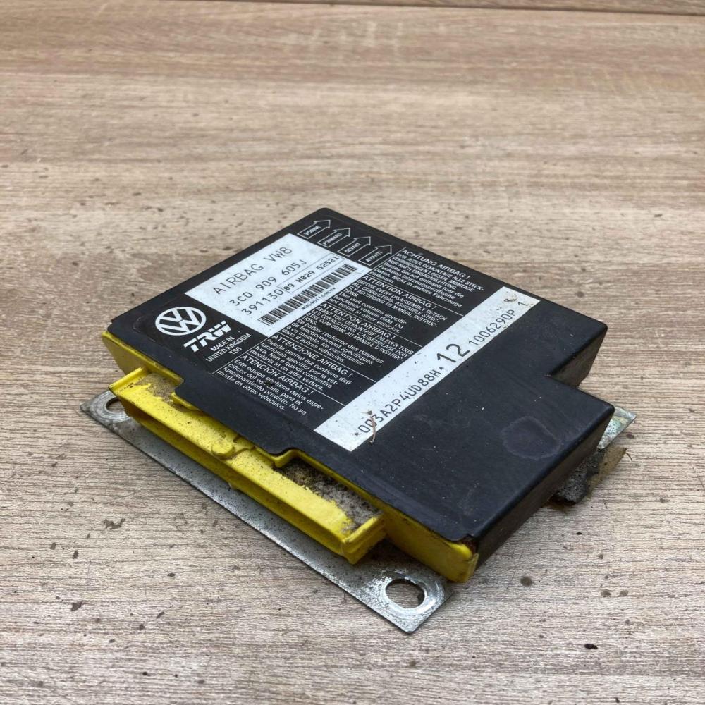 3C0909605J 391130  Airbag control unit/module Volkswagen PASSAT B6