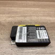 3C0909605F 391121  Airbag control unit/module Volkswagen PASSAT B6