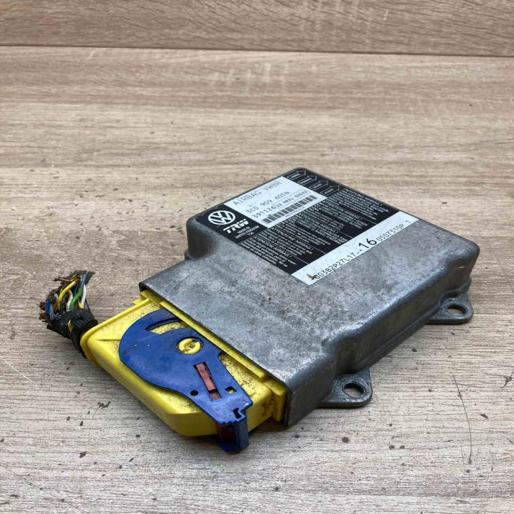 3C0909605N  With Plug Airbag control unit/module Volkswagen PASSAT B6