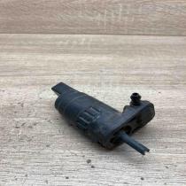 1K6955651   Windscreen/windshield washer pump Volkswagen Golf VII