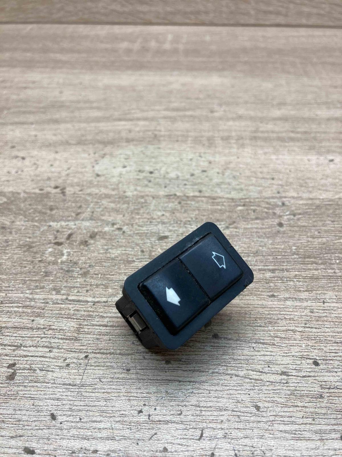 8368974   Electric window control switch BMW 5 E39