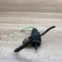 1J0973722  With Plug Windscreen/windshield washer pump Audi A6 S6 C6 4F