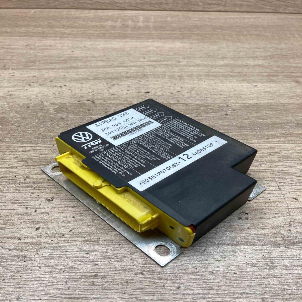 3C0909605M   Airbag control unit/module Volkswagen PASSAT B6
