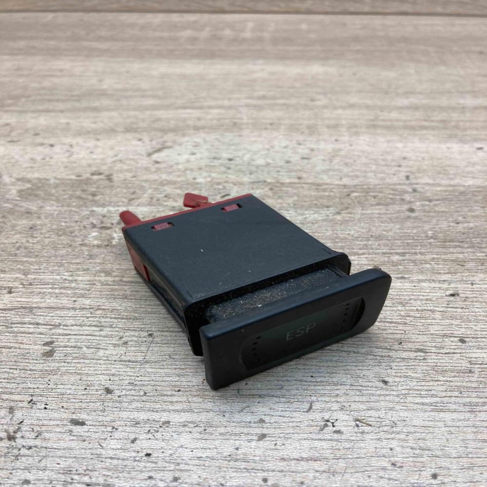 1J0927134A   ESP (stability program) switch Volkswagen Golf IV
