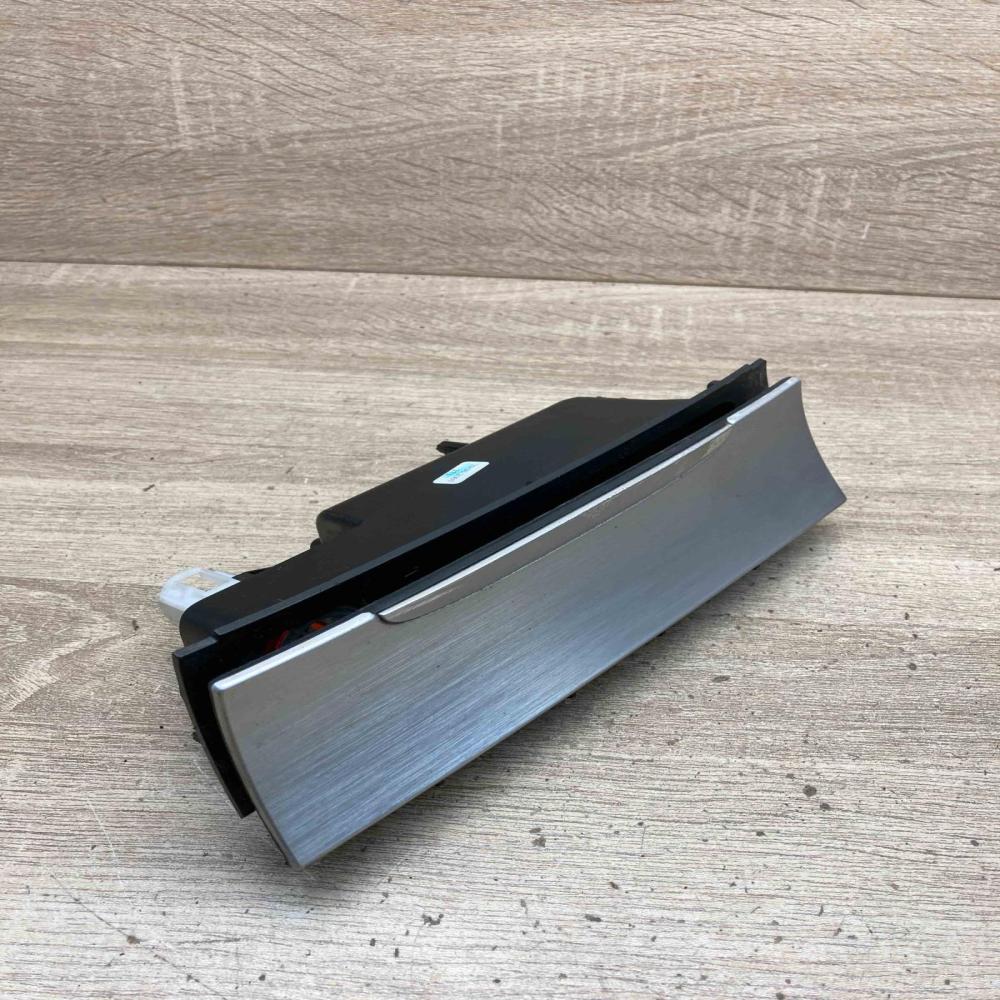 3C0863284A 3C0857961A  Car ashtray Volkswagen PASSAT B6