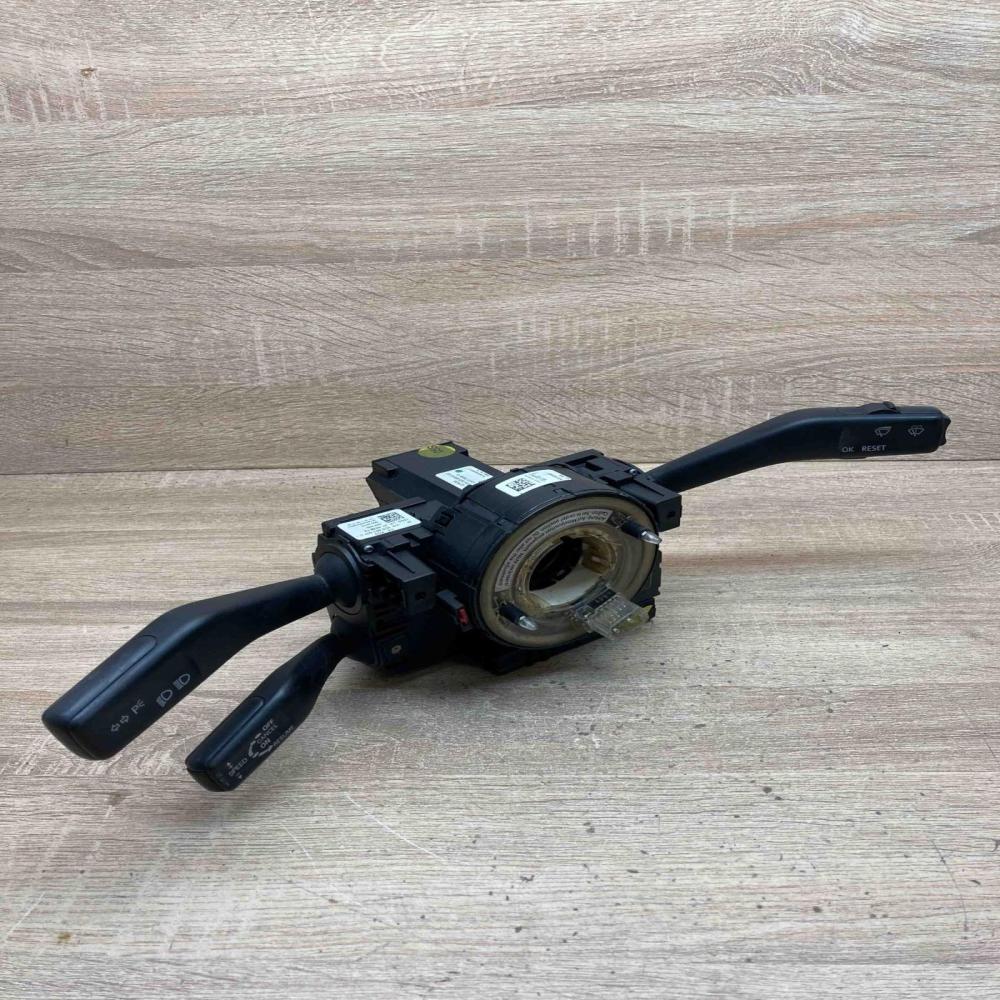 3C5953513C 3C0953549A 3C0959653 Wiper turn signal indicator stalk/switch Volkswa