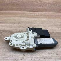 993424 200 19046420  Rear door window regulator motor Volkswagen Touran I