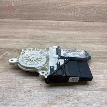 1K0959704B 993425 100  Rear door window regulator motor Volkswagen Touran I