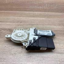 1K0959704B   Rear door window regulator motor Volkswagen Touran I