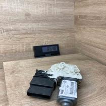 1K0959704B   Rear door window regulator motor Volkswagen Touran I