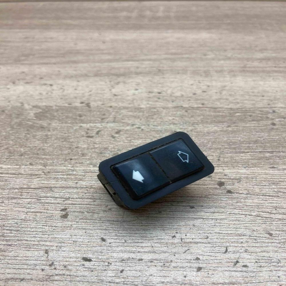 8368974   Electric window control switch BMW 7 E38