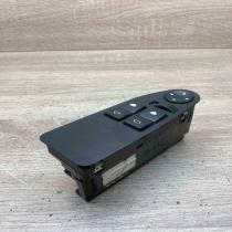 8368988   Electric window control switch BMW 7 E38