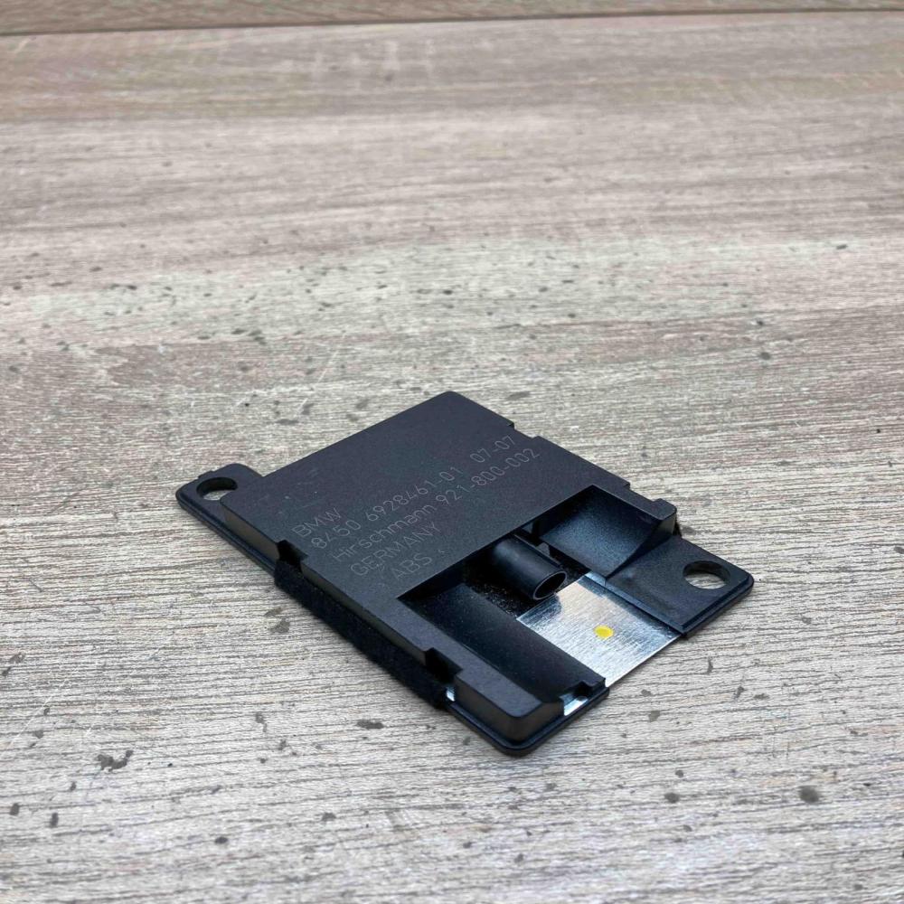 6928461   Aerial antenna amplifier BMW X5 E53