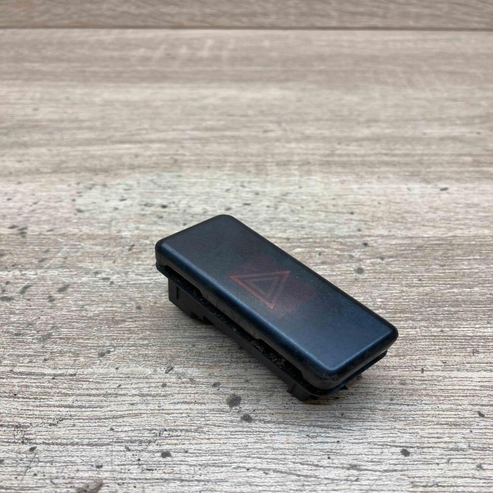 8350947   Hazard light switch BMW X5 E53