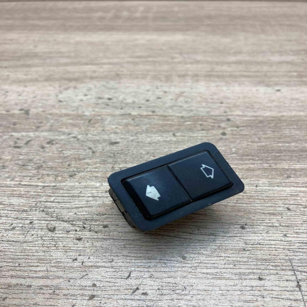 8368974   Electric window control switch BMW 7 E38