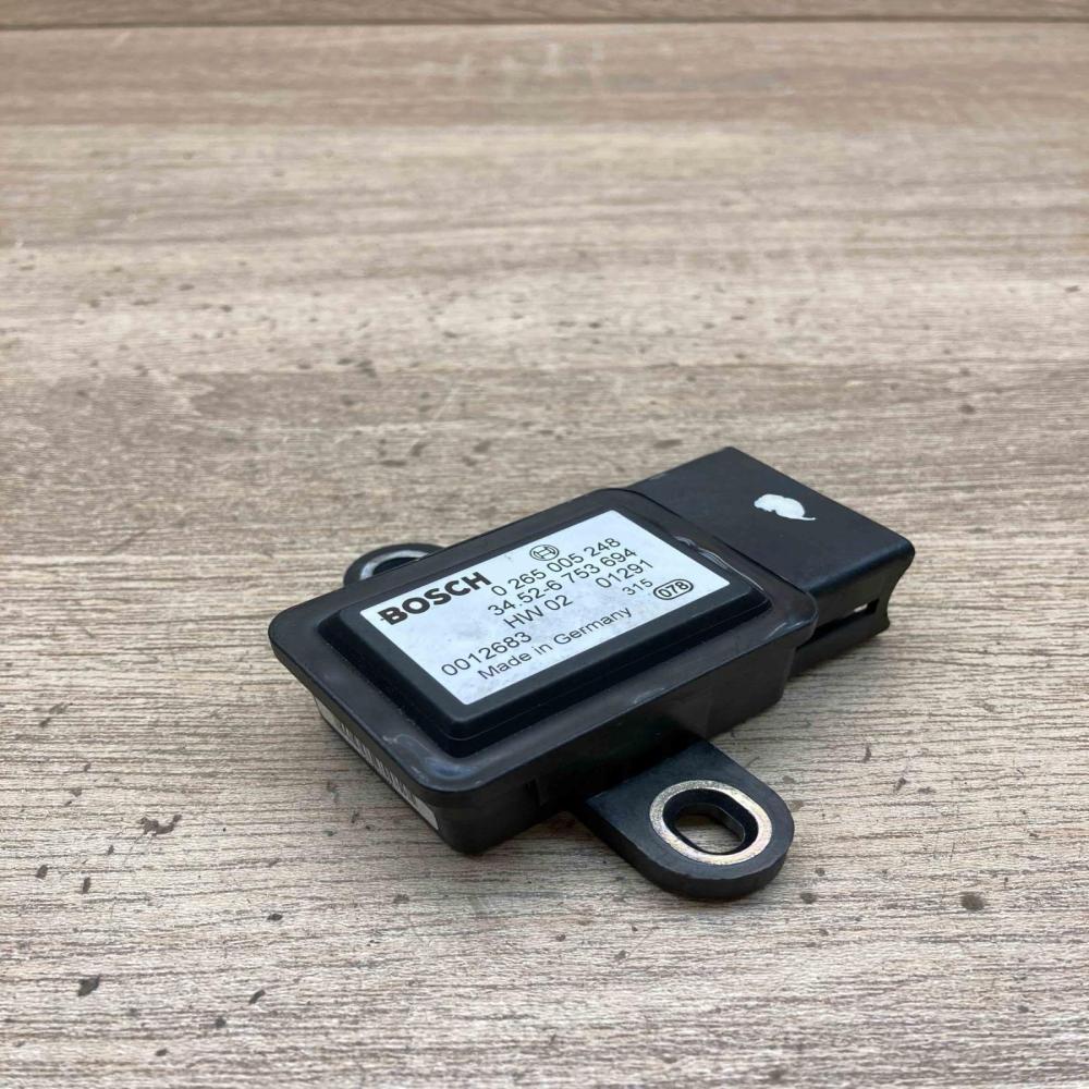 6753694 0265005248  ESP acceleration yaw rate sensor BMW 5 E39