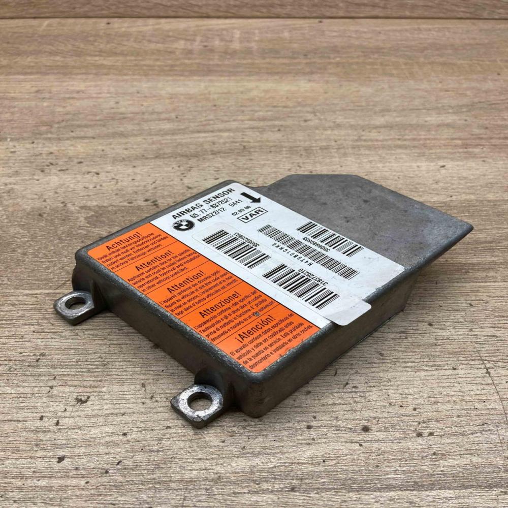 8372521   Airbag control unit/module BMW 5 E34