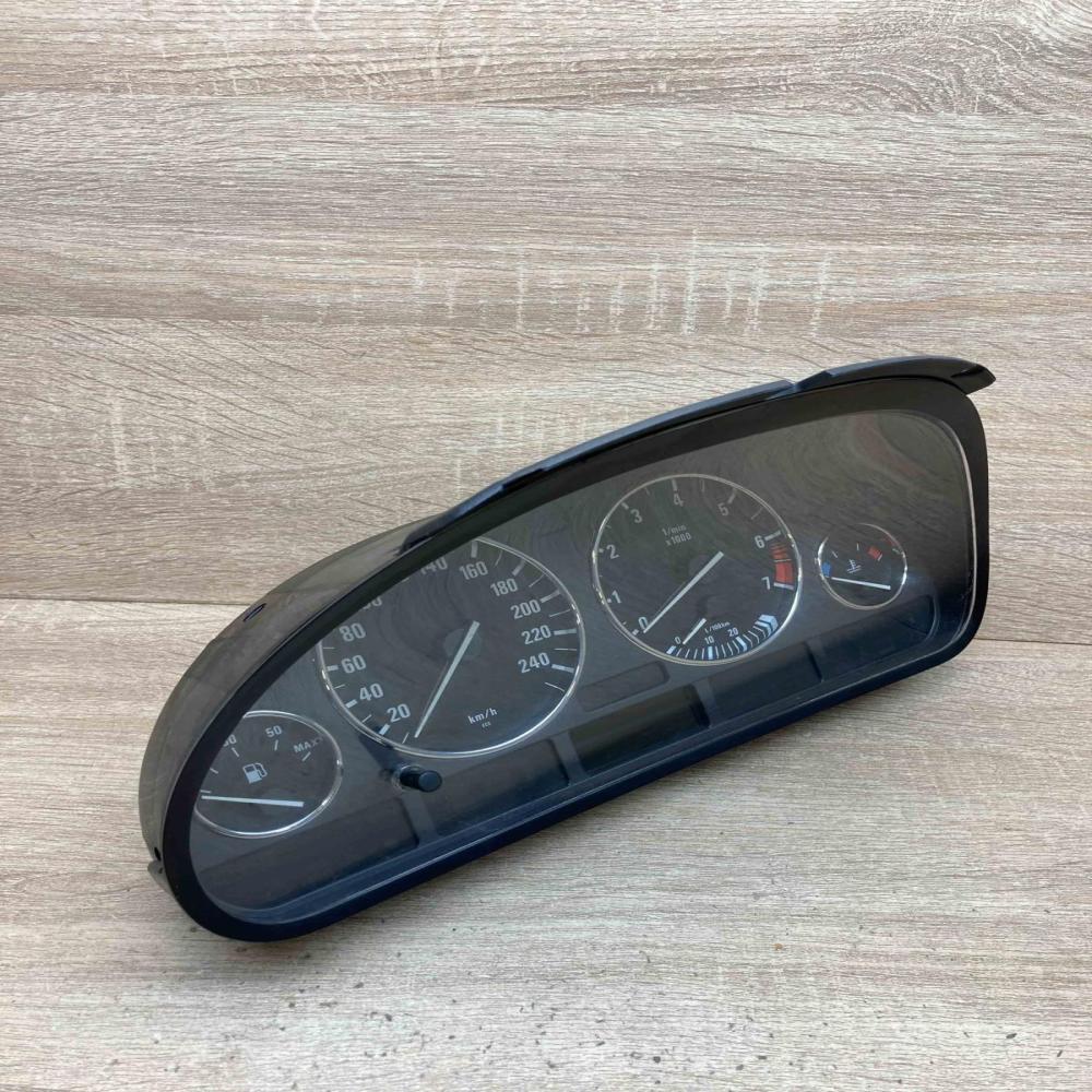 8375669 110 008 735 031 For Petrol LHD Speedometer (instrument cluster) BMW 5 E3