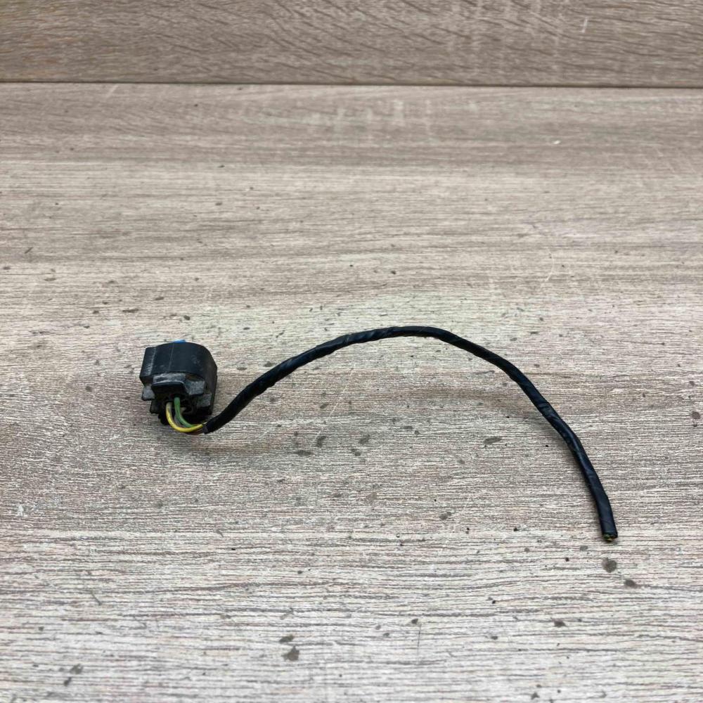 968402 1 968402 1B  Plug wire Peugeot 1007