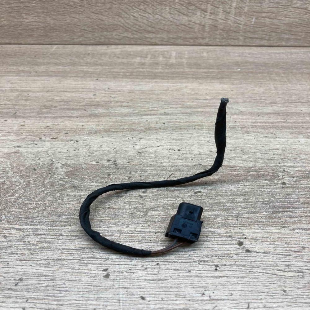 1378149 1 828814 1  Plug wire BMW 5 E60 E61