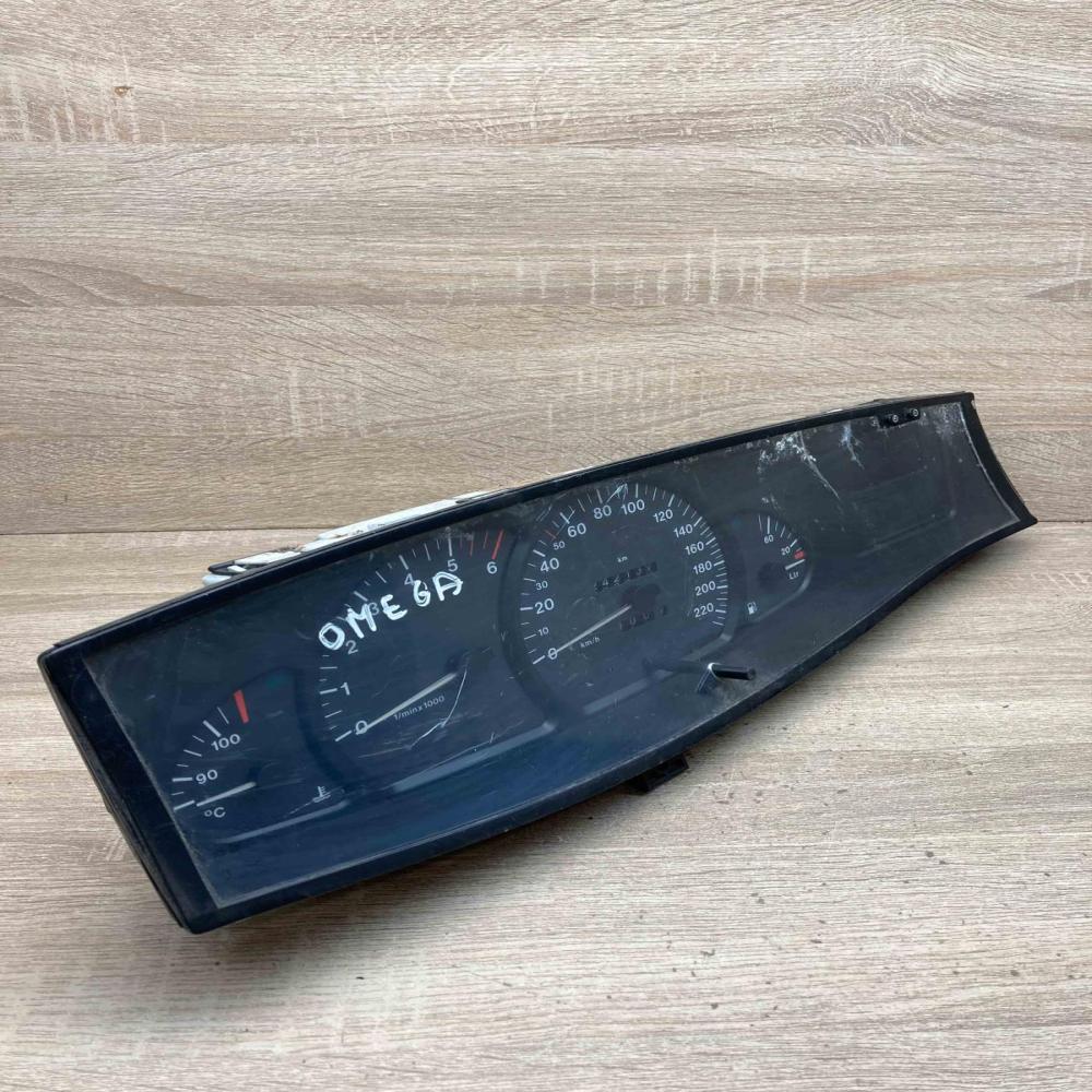 88481651 90379233 For Diesel LHD Speedometer (instrument cluster) Opel Omega B1