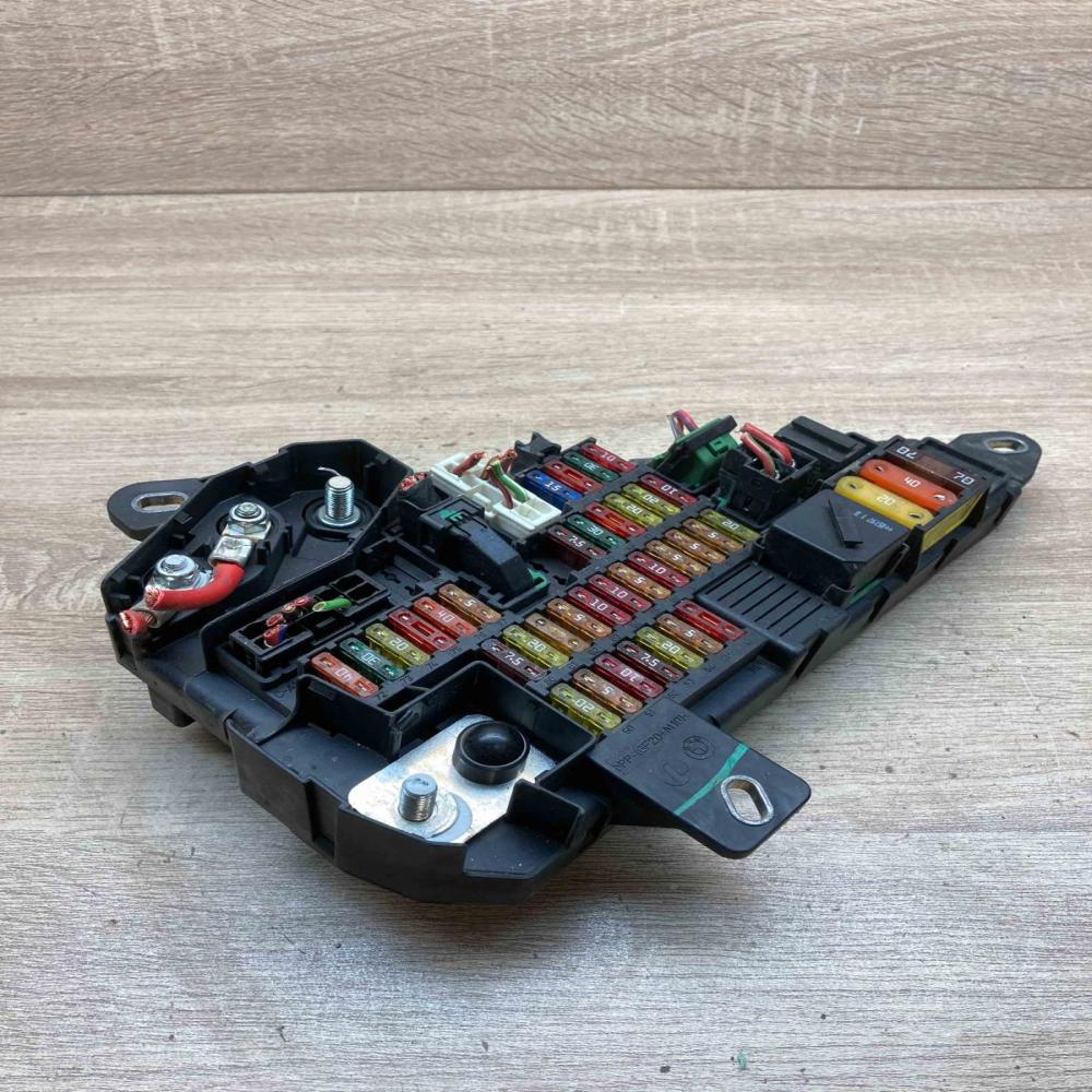 6906588   Fuse module BMW 5 E60 E61