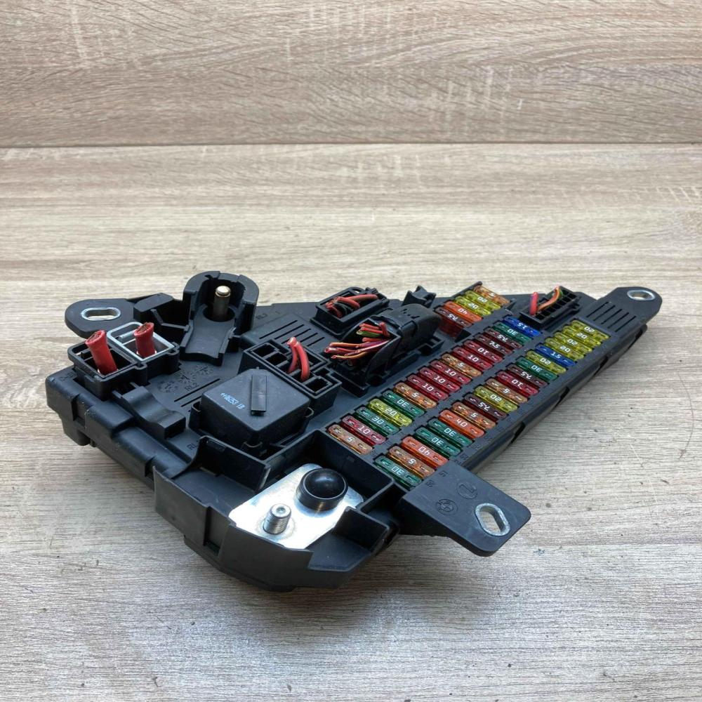 6906618   Fuse module BMW 5 E60 E61