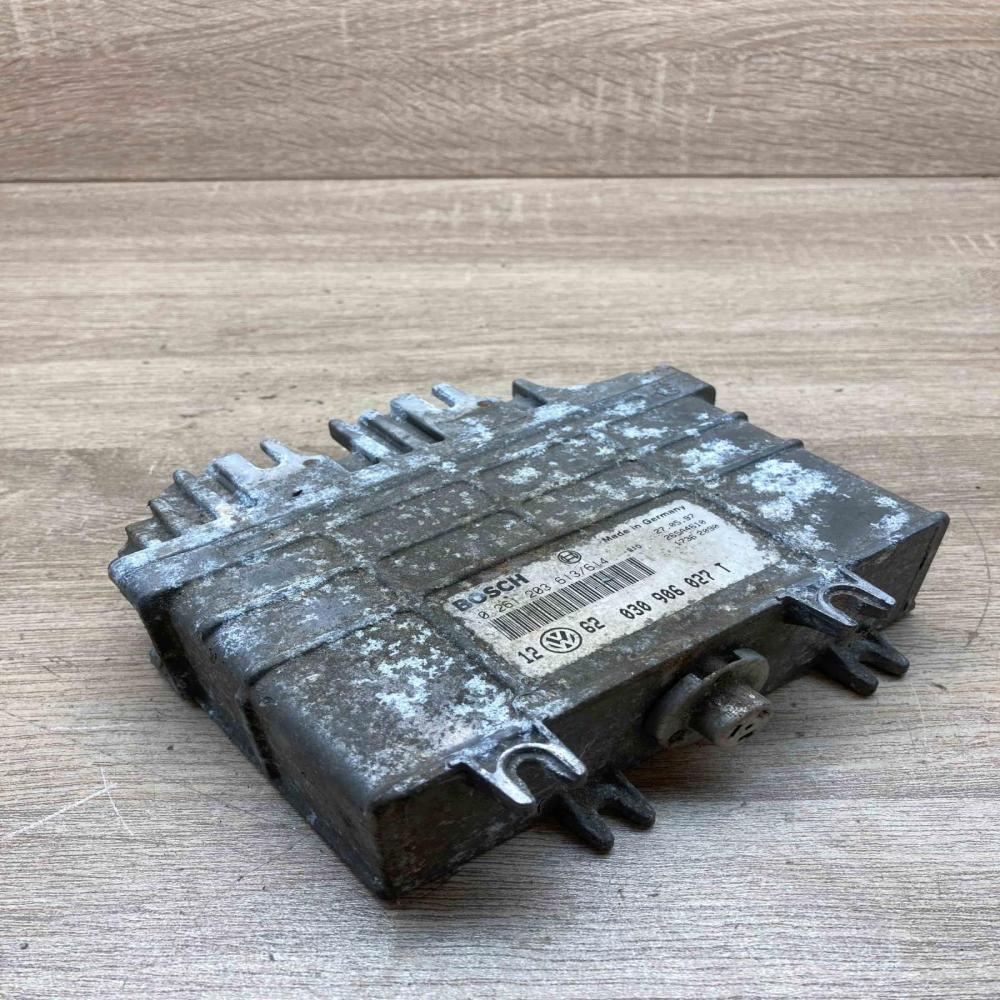 030906027T 0261203613  Engine control unit/module ECU Volkswagen Golf III