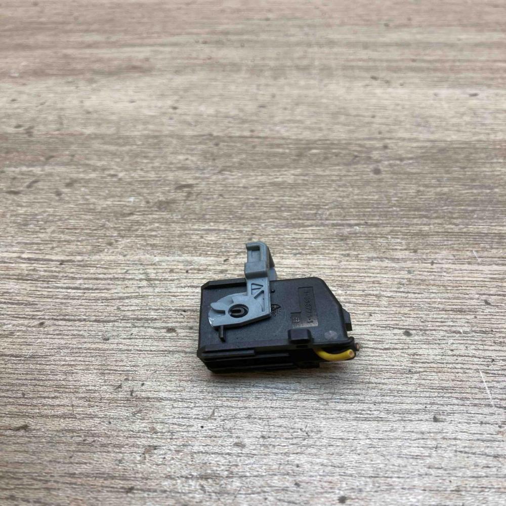 8364646 1 967415 1  Plug wire BMW 5 E60 E61