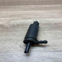 8377613   Headlight washer pump BMW 7 E65 E66