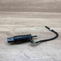 6934160   Windscreen/windshield washer pump BMW 5 F10 F11