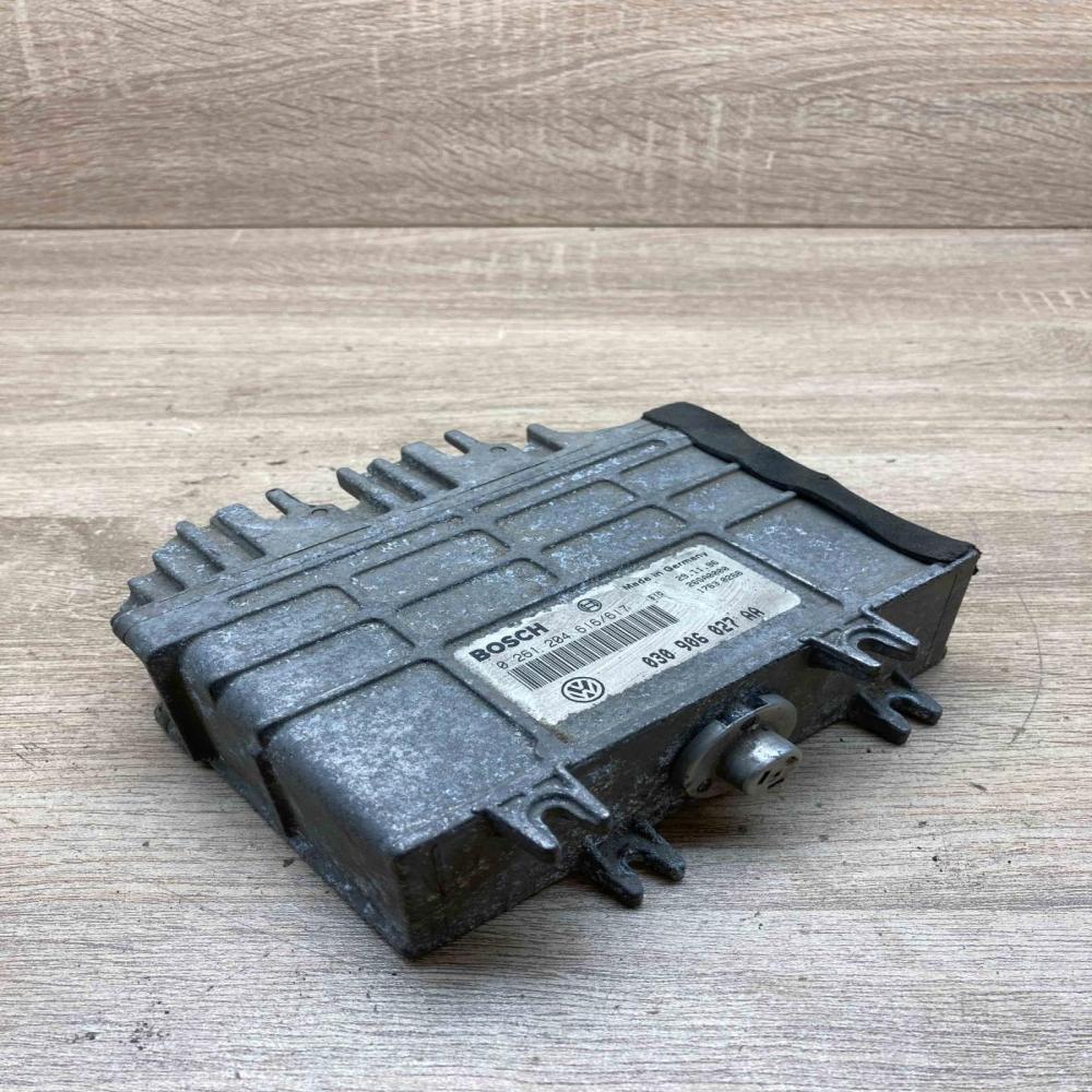 030906027AA 0261204616  Engine control unit/module ECU Volkswagen Golf III
