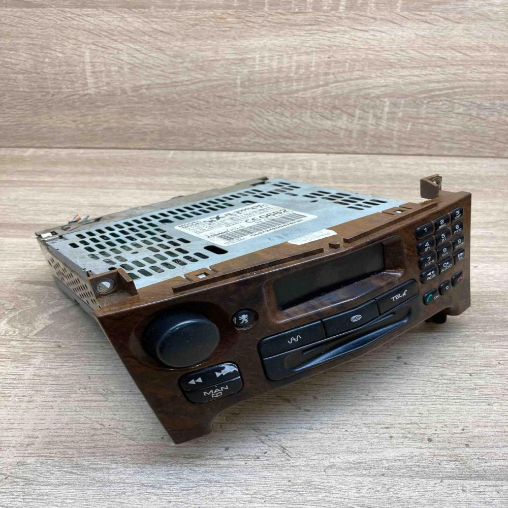 96435880GV JE 3000U  Radio/CD/DVD/GPS head unit Peugeot 607