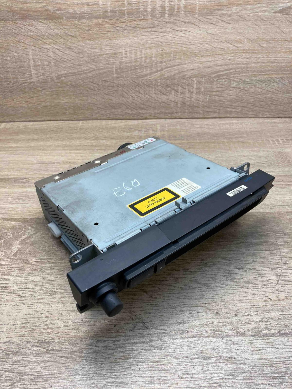 6983842   Radio/CD/DVD/GPS head unit BMW 5 E60 E61