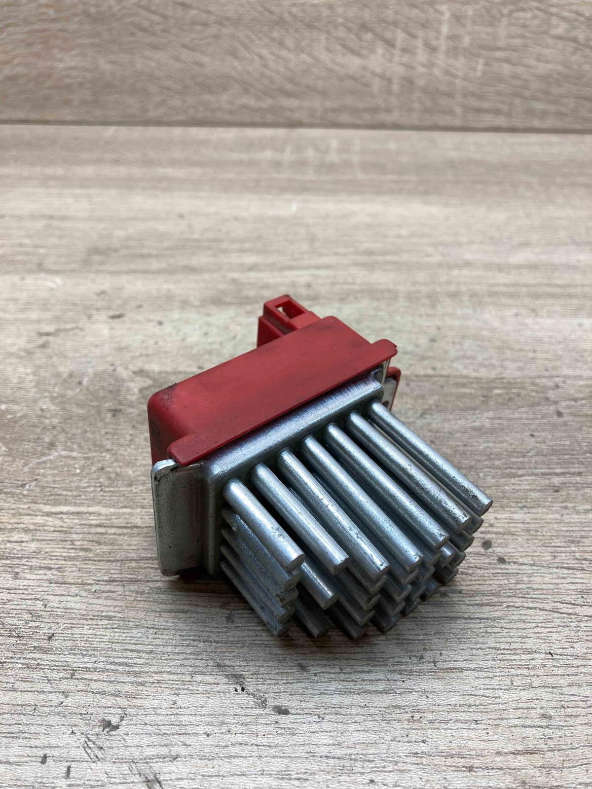 1J0907521 5DS006467 01 657364M Heater blower motor/fan resistor Volkswagen Golf