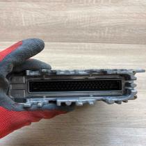 P04686757 0281001333  Engine control unit/module ECU Chrysler Voyager