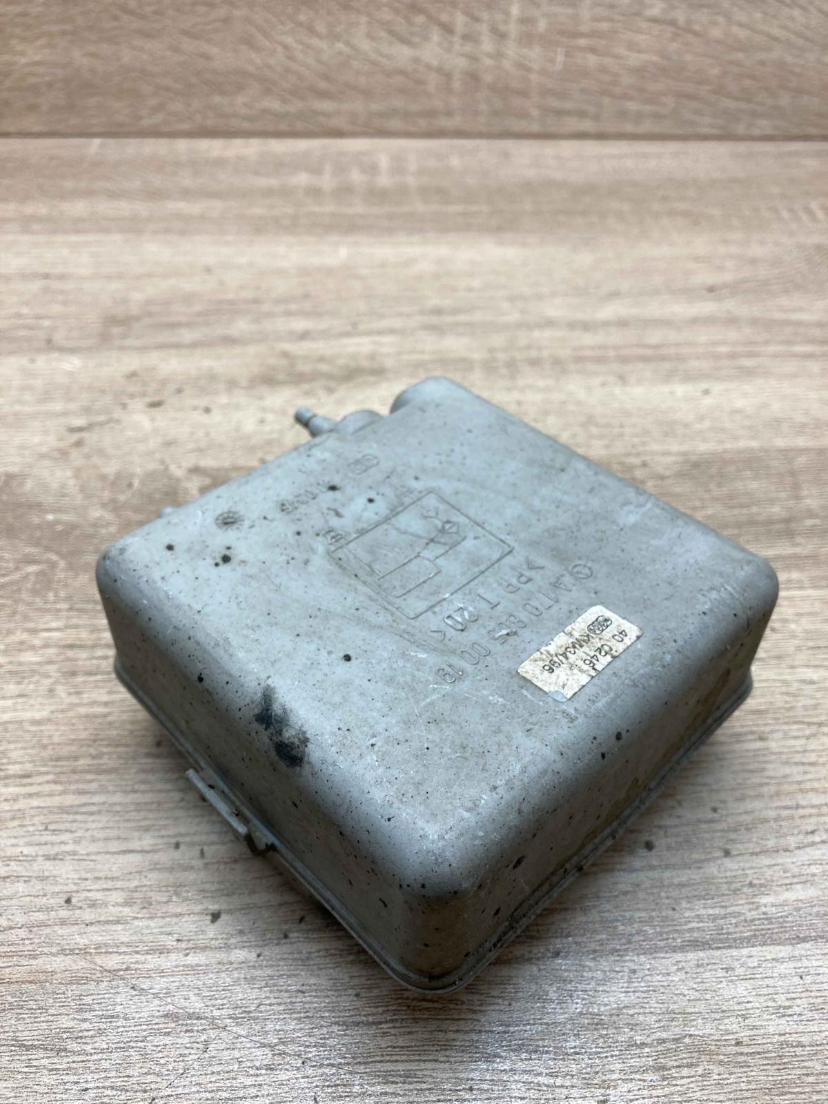 A1708050019   Vacuum air tank Mercedes-Benz CLK A208 C208