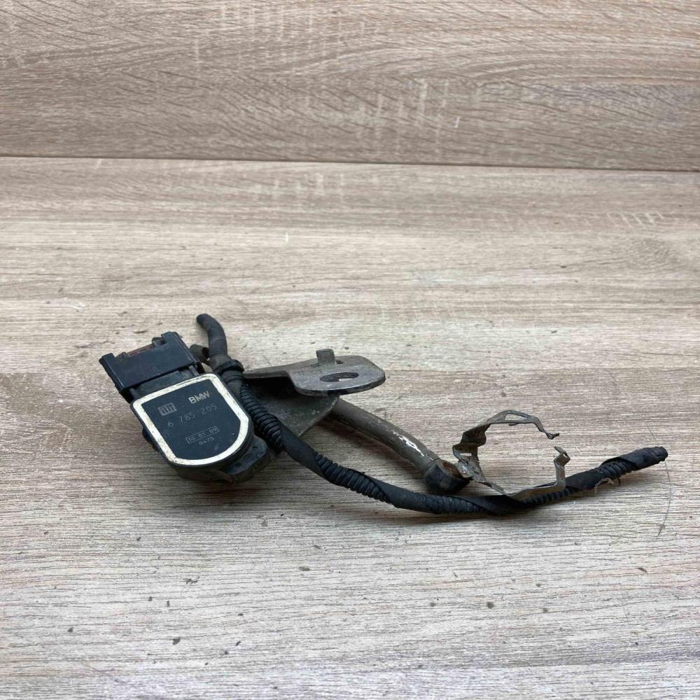 6785205   Headlight/headlamp level sensor BMW 1 E81 E87