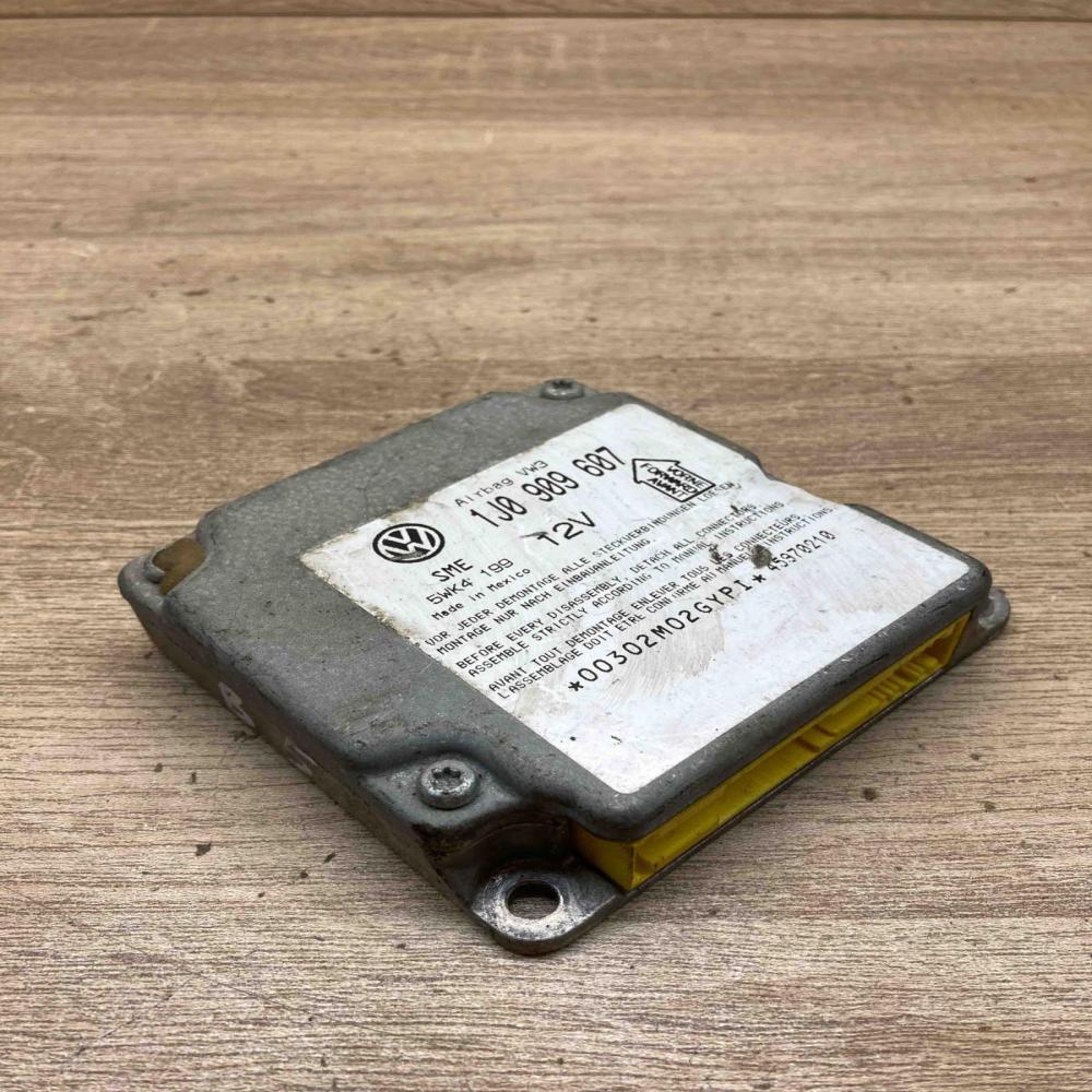 1J0909607 5WK4199 Used Airbag control unit/module Volkswagen PASSAT B5