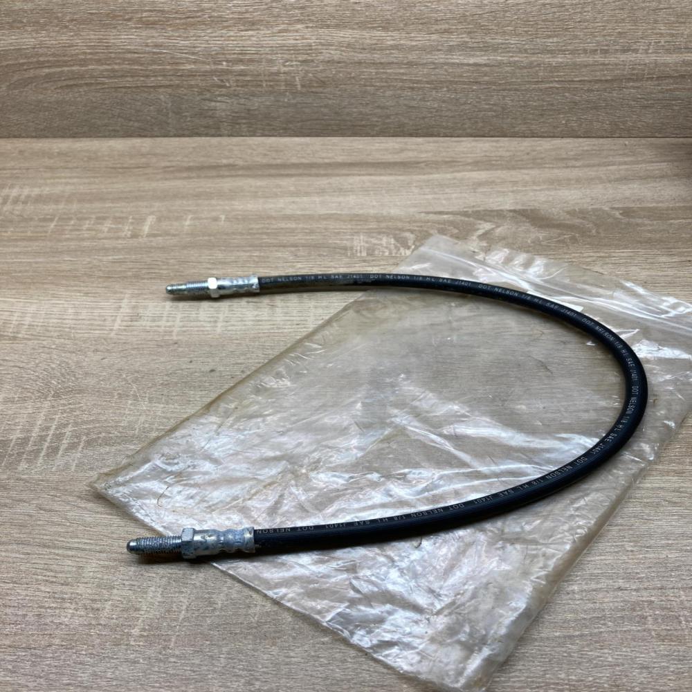 677712   Brake line pipe/hose Volvo 140