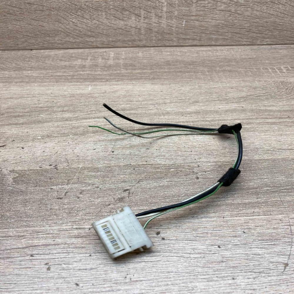 7152182 73440 2 02  Plug wire BMW 5 E60 E61