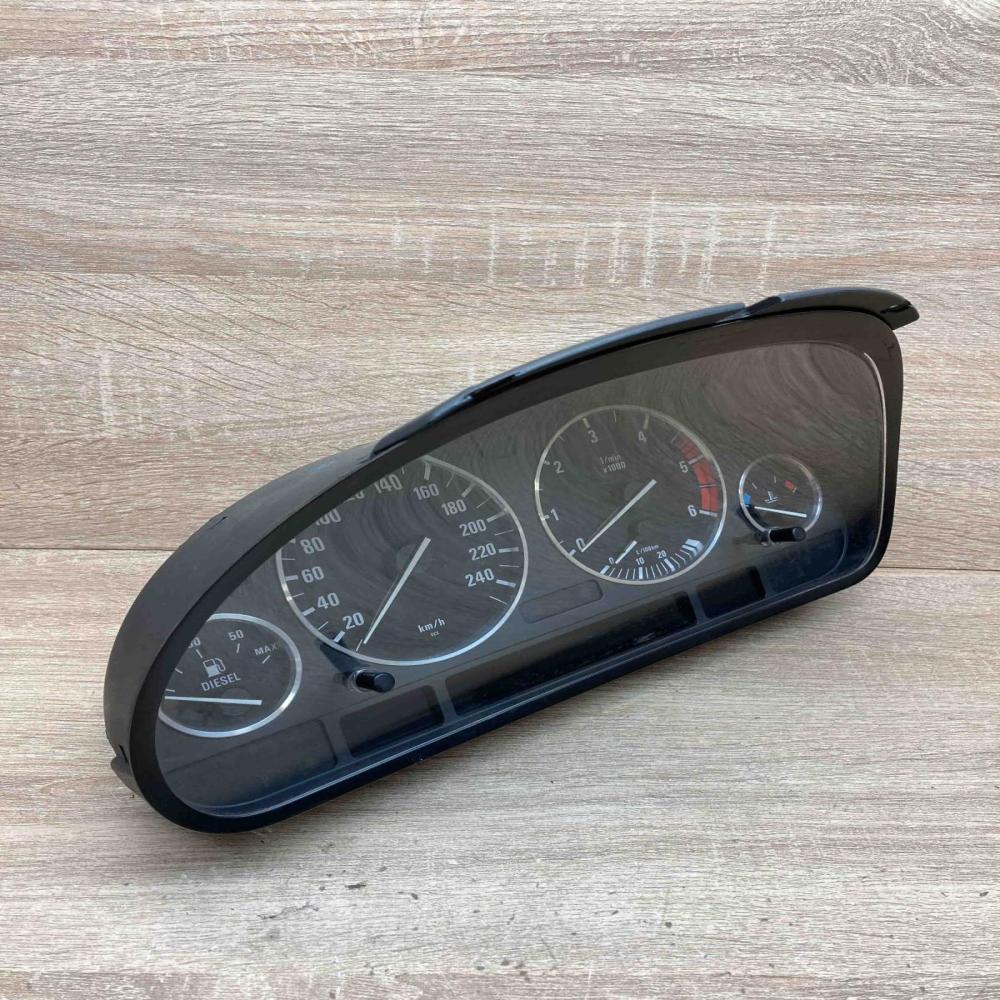 6914892 110 008 784 For Diesel Speedometer (instrument cluster) BMW 5 E39