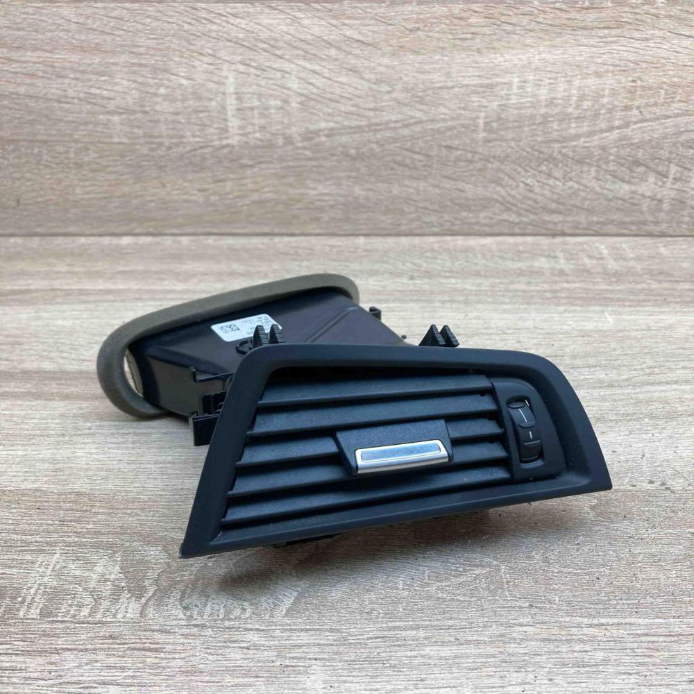 F5916688809 07616 09  Dashboard side air vent grill/cover trim BMW 5 F10 F11