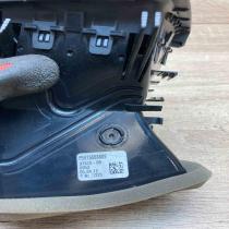 F5916688809 07616 09  Dashboard side air vent grill/cover trim BMW 5 F10 F11