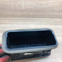 F5916689010 07618 10  Dashboard side air vent grill/cover trim BMW 5 F10 F11