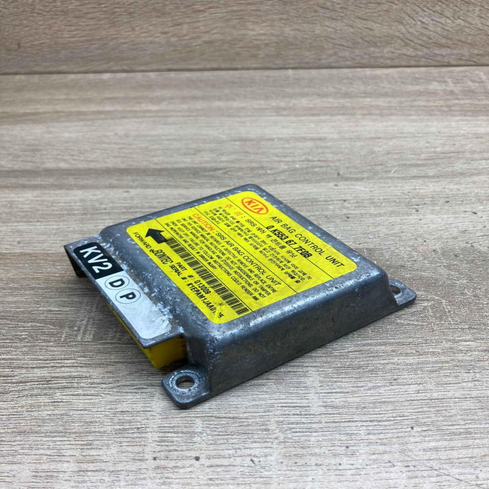 0K553677F0B   Airbag control unit/module KIA Carnival