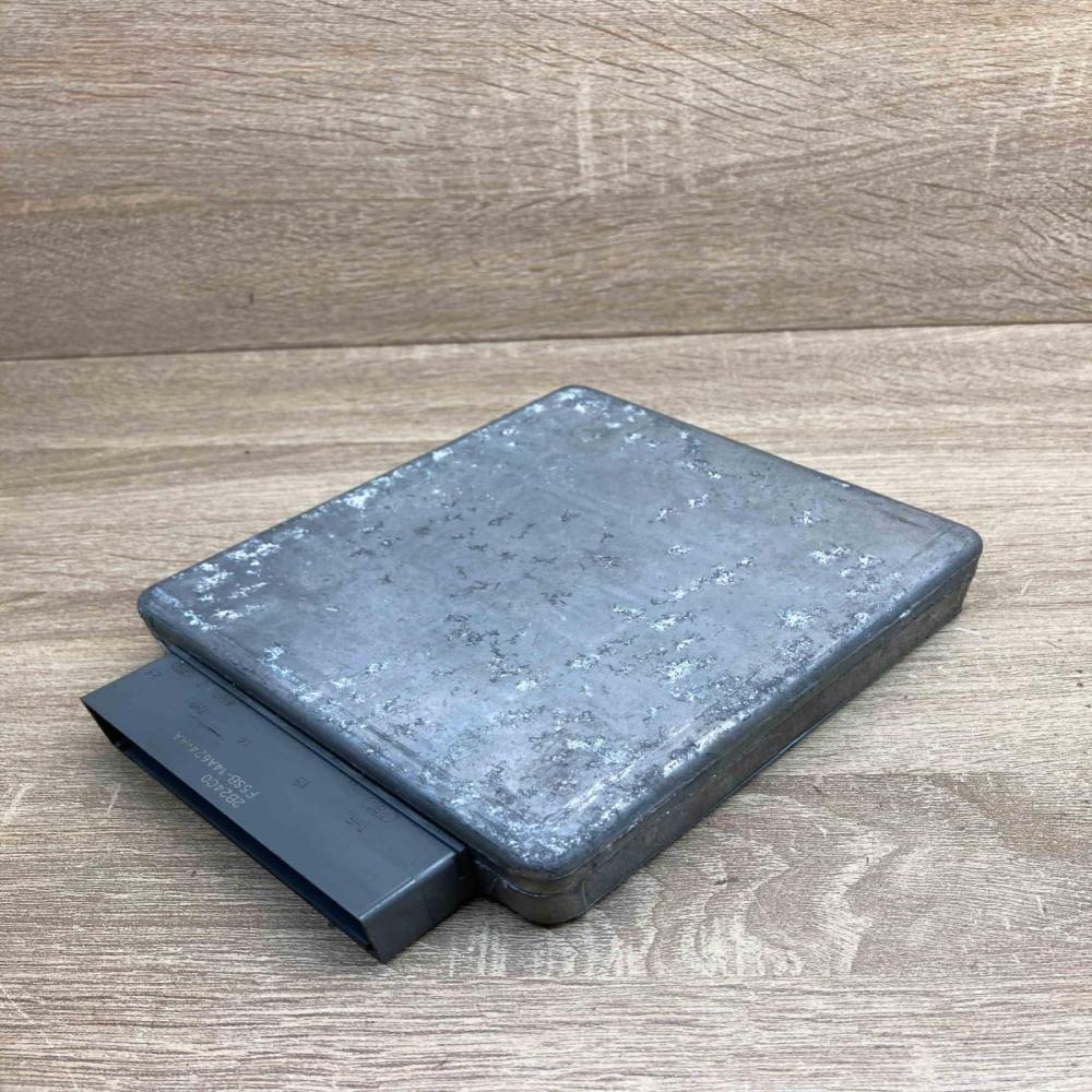2S7A 12A650 BLC 7ZDB  Engine control unit/module ECU Ford Mondeo Mk III