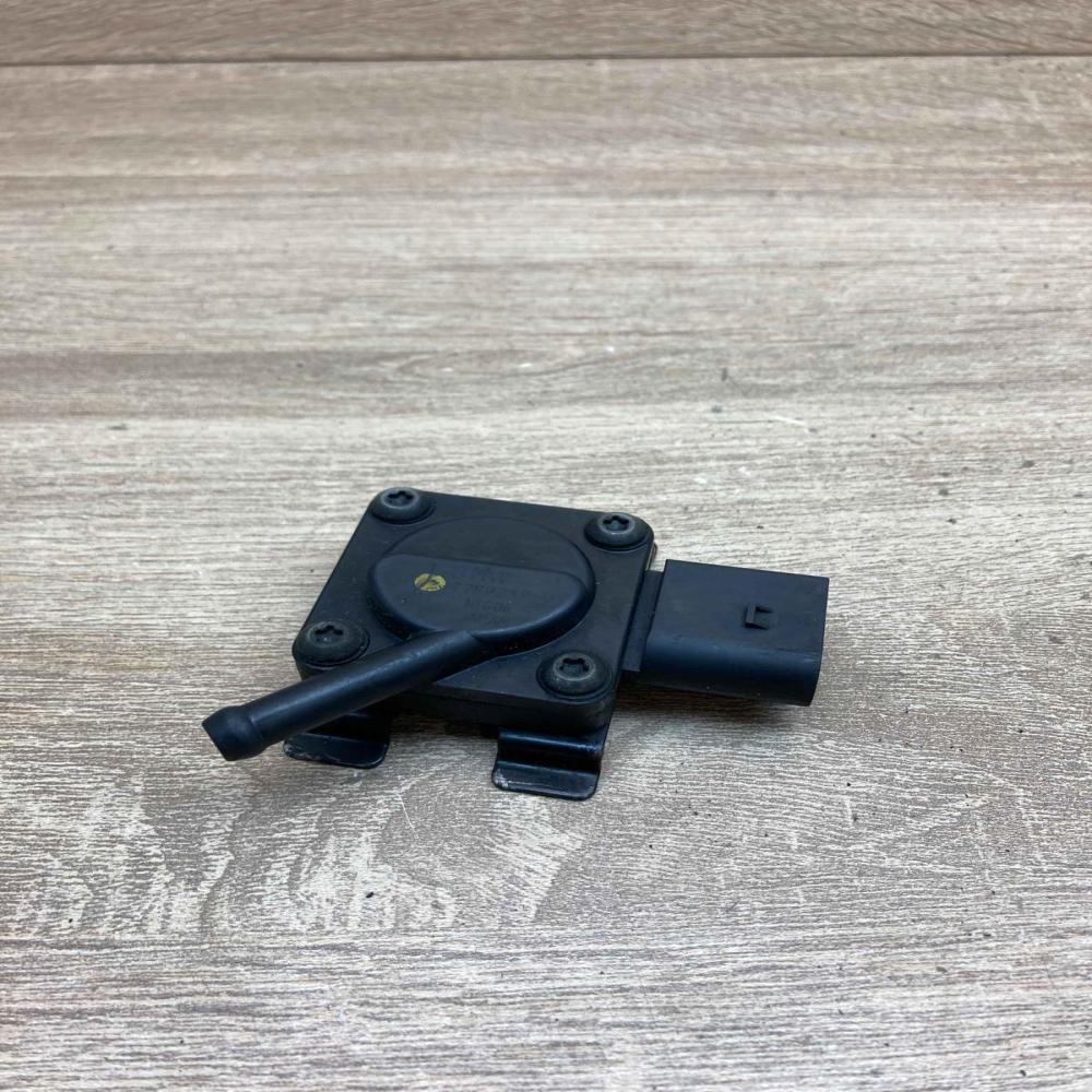 7789219 03   Exhaust gas pressure sensor BMW 5 E60 E61