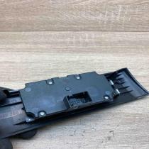 6953735 Used  Light switch BMW 5 E60 E61