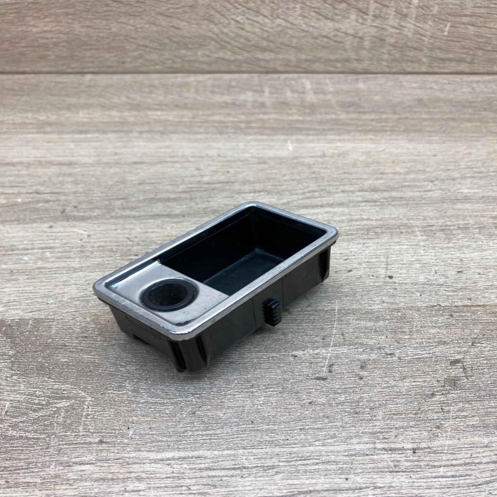 8184516 121451  Car ashtray BMW 3 E46